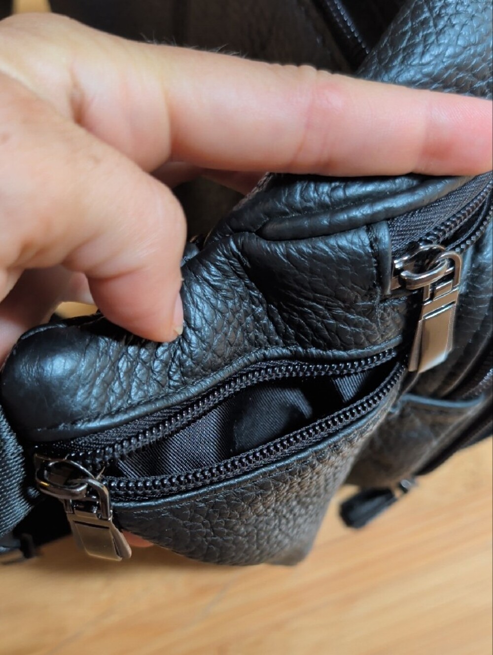 Black Leather Waist Bag Fanny Pack Belt Bag - Picture 5 of 8